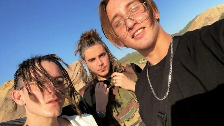 10 Best Chase Atlantic Songs of All Time, Ranked 2023